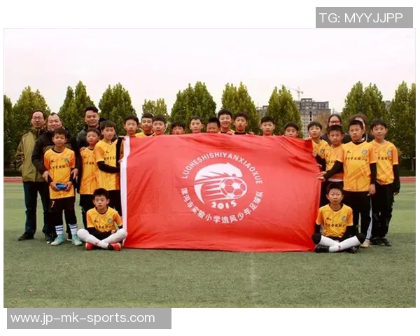 推动学校足球制度改革助力青少年全面发展与健康成长